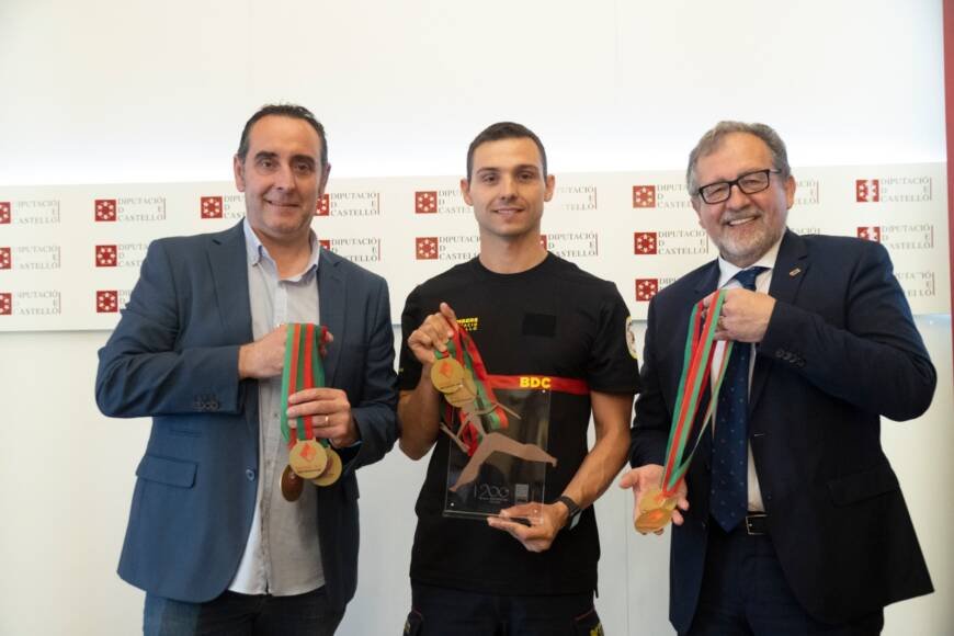 La Diputación recibe al joven bombero de Benicarló que ha ganado ocho medallas en el Mundial de Lisboa