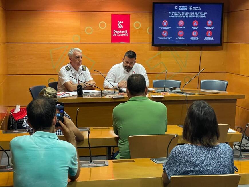 El Consorcio Provincial de Bomberos de Castellón impulsa un plan de formación municipal para la gestión de emergencias