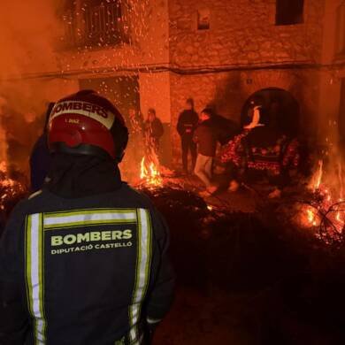 Col·laboració amb les celebracions per les fogueres de Sant Antoni